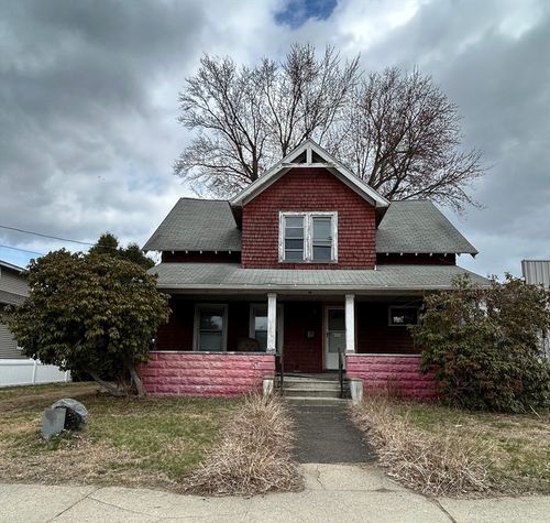 28 Larone Ave, West Springfield, MA, 01089-4635 | Card Image