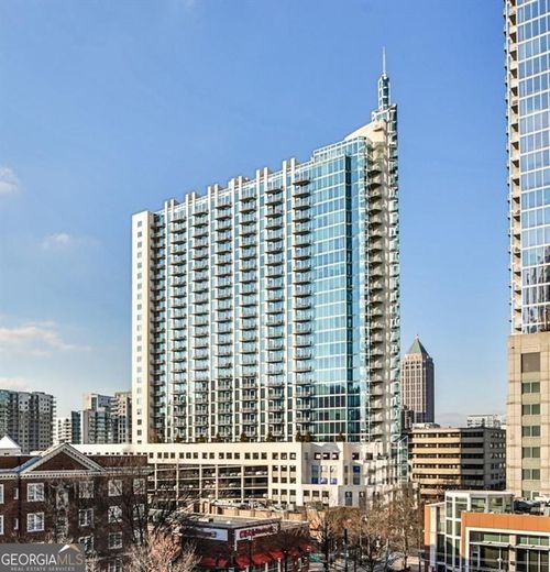 811-860 Peachtree Battle Cir Nw, Atlanta, GA, 30327-1320 | Card Image