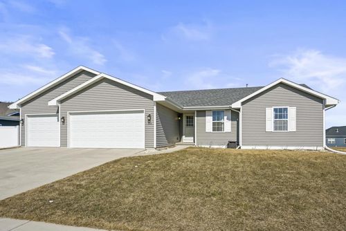 100 E Gailen Lane, Milton, WI, 53563 | Card Image