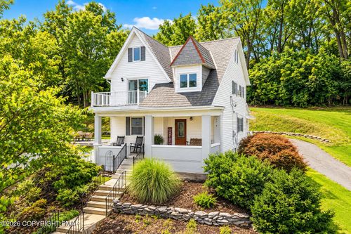5525 Lehigh St, WHITEHALL, PA, 18052-1709 | Card Image