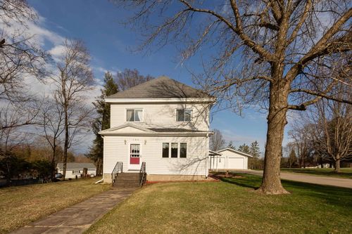 706 S Home St, Wittenberg, WI, 54499-9109 | Card Image
