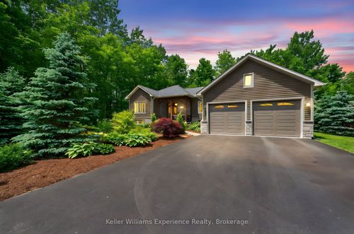 32 Pinecone Ave, Tiny, ON, L9M0J2 | Card Image