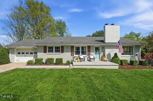 1308 Oxford Pl, Johnson City, TN, 37601-2675 | Card Image