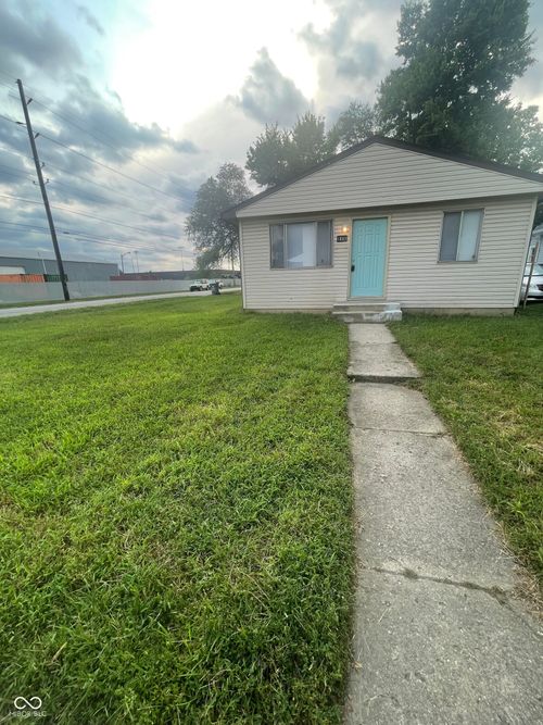 1802 Sugar Grove Ave, Indianapolis, IN, 46202-1107 | Card Image
