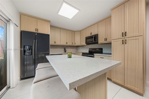 4089 Forest Hill Dr, Hollywood, FL, 33026-1138 | Card Image
