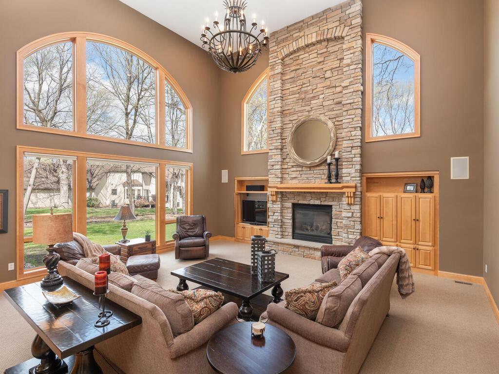 Sugarbush Ln, Waconia, MN 55387