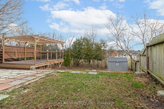 480 Sedan Cres, House attached with 4 bedrooms, 2 bathrooms and 3 parking in Oshawa ON | Image 26