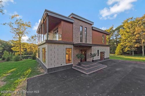 130 Laurelbrook Dr, Bear Creek Township, PA, 18702-8412 | Card Image