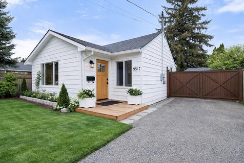 9517 Stanley St, Chilliwack, BC, V2P3Y7 | Card Image