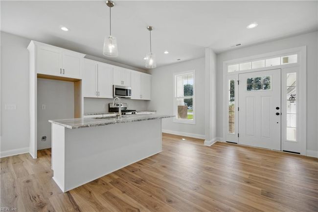 225 Ayrshire Loop, House other with 3 bedrooms, 3 bathrooms and null parking in Smithfield VA | Image 6