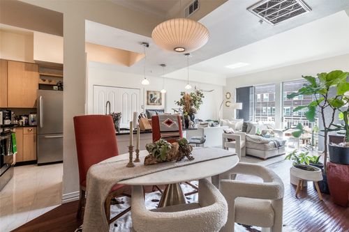 520-3225 Turtle Creek Blvd, Dallas, TX, 75219-5461 | Card Image