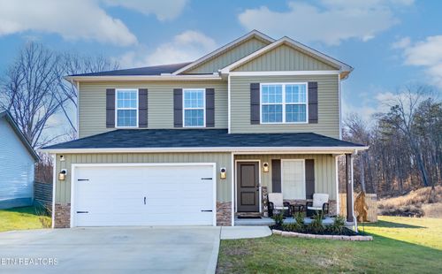 3307 Townsend Park Ln, Powell, TN, 37849-2581 | Card Image