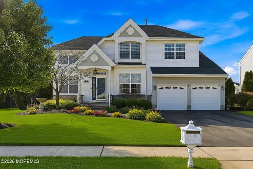 1 Edinburg Cir, Matawan, NJ, 07747-6673 | Card Image