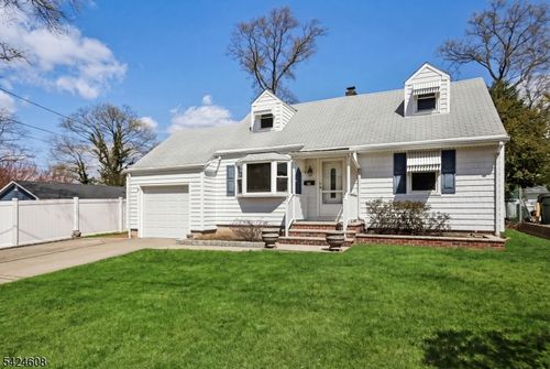 44 Colonia Pl, Colonia, NJ, 07067-3906 | Card Image