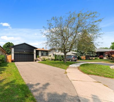 523 Corbin Crt, House other with 3 bedrooms, 2 bathrooms and 6 parking in Mississauga ON | Image 3