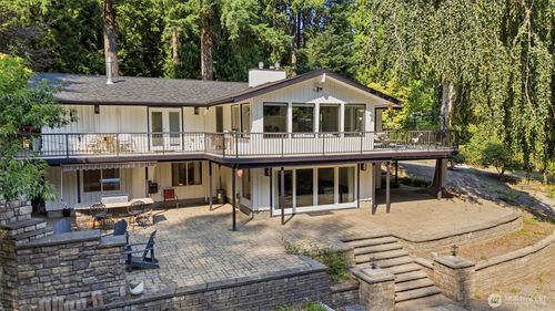 20425 Little Bear Creek Rd, Woodinville, WA, 98072-8384 | Card Image