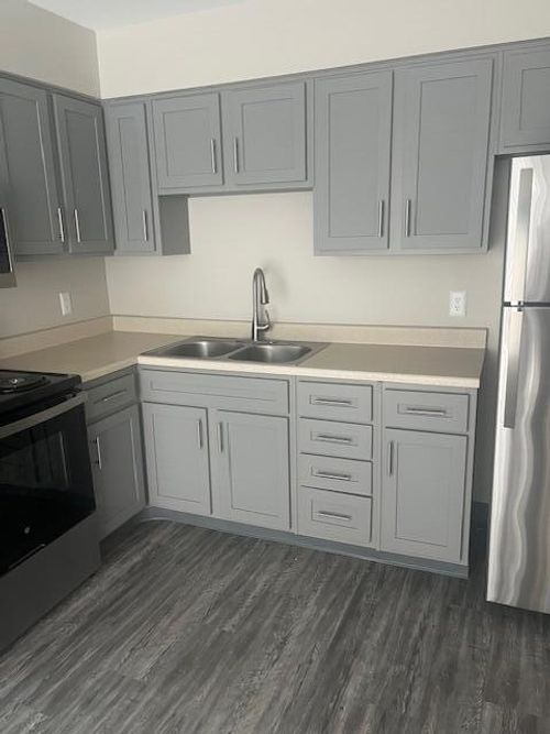 4-310 Admiral Ave, Portage, MI, 49002-3578 | Card Image