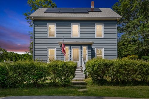 12 Russell St, Amesbury, MA, 01913-1237 | Card Image