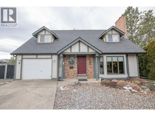 1603 18 Ave, Vernon, BC, V1T8L7 | Card Image