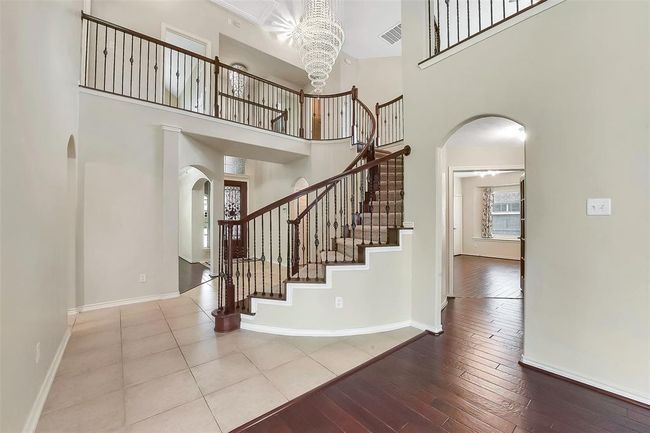 2102 Asbury Ct, House other with 5 bedrooms, 4 bathrooms and 3 parking in Pearland TX | Image 13