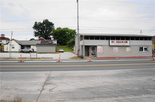 2006 Camden Ave, Parkersburg, WV, 26101-5605 | Card Image