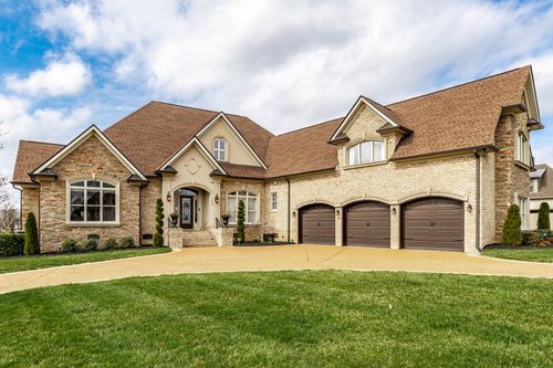 763 Plantation Way, Gallatin, TN, 37066-7495 | Card Image