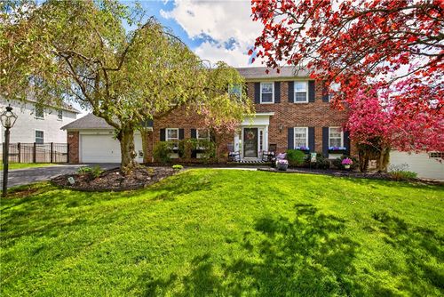 109 Broadmoor Trl, Fairport, NY, 14450-9384 | Card Image