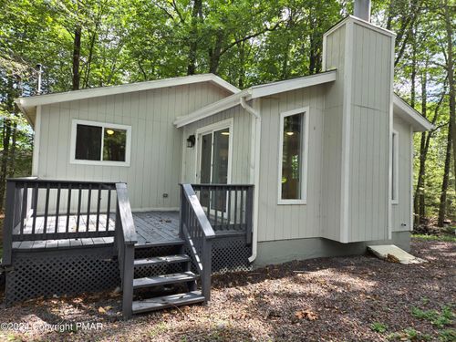 1141 Kensington Dr, Tobyhanna, PA, 18466-8246 | Card Image