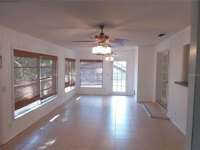 2115 Stewart Ln, House other with 3 bedrooms, 2 bathrooms and null parking in Mount Dora FL | Image 9