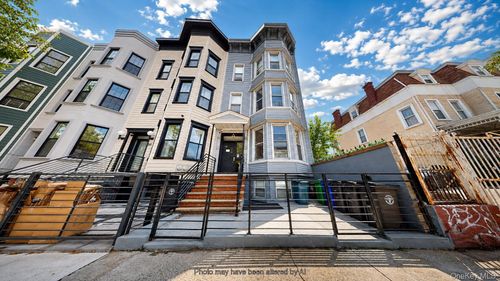 78 Cornelia Street, New York, NY, 11221 | Card Image