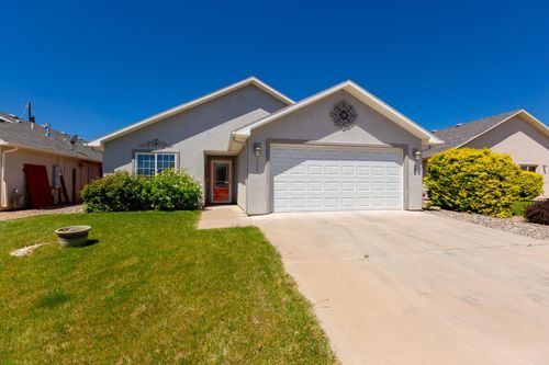555 Acacia Ave, Grand Junction, CO, 81504-4887 | Card Image