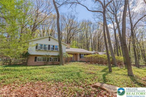 270 Bierys Bridge Rd, BETHLEHEM, PA, 18017-1741 | Card Image