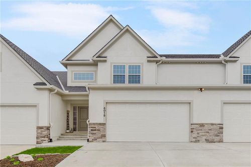 4015 Ne Sagamore Dr, Lee's Summit, MO, 64064-7854 | Card Image