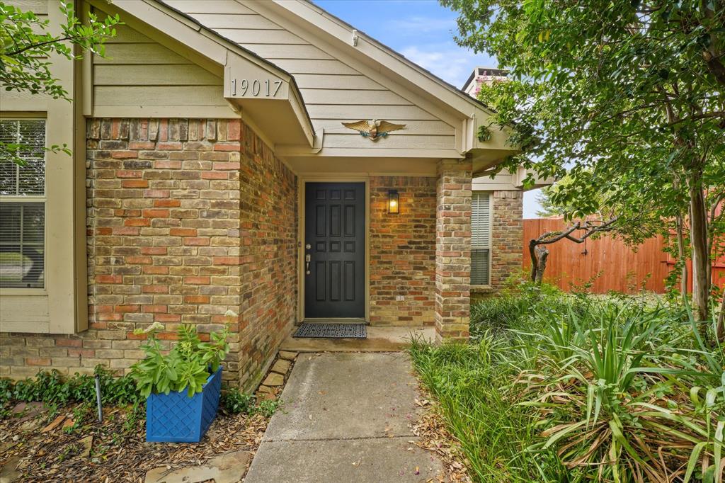 Tupelo Ln, Dallas, TX 75287