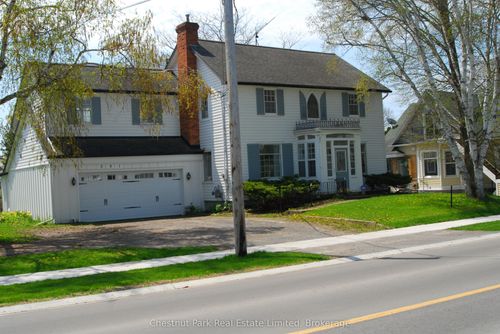 381 Wellington Main St, Wellington, ON, K0K3L0 | Card Image