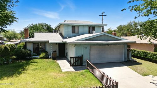 766 E Pillsbury St, Lancaster, CA, 93535-3212 | Card Image