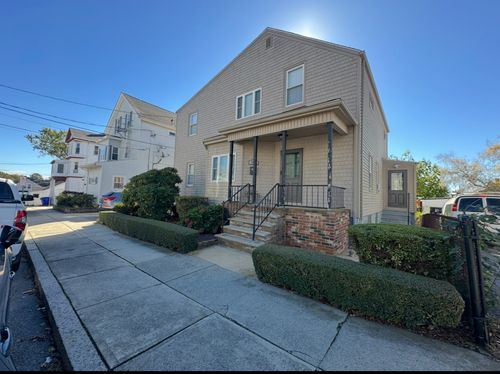 201 Jepson St, Fall River, MA, 02723-3053 | Card Image