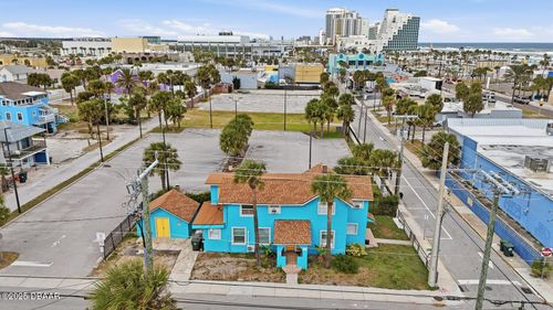 715 Harvey Ave, DAYTONA BEACH, FL, 32118-6741 | Card Image