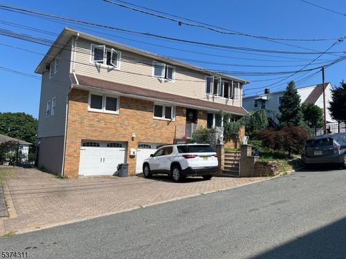 2-14 Zoar St, Woodland Park, NJ, 07424-3038 | Card Image