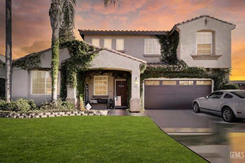 3122 Campfire Dr, Bakersfield, CA, 93312-3352 | Card Image