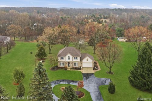 7545 Werkner Rd, Chelsea, MI, 48118-9516 | Card Image