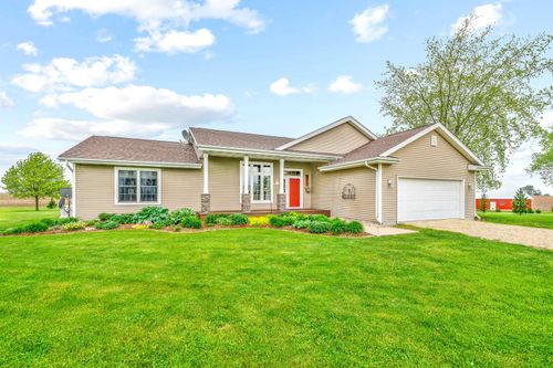 965 Bingham Rd, Steward, IL, 60553-9791 | Card Image