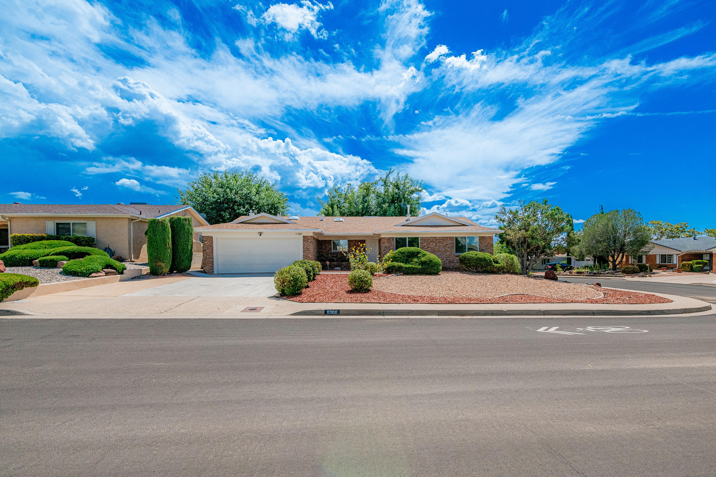 Manitoba Dr, Albuquerque, NM 87111