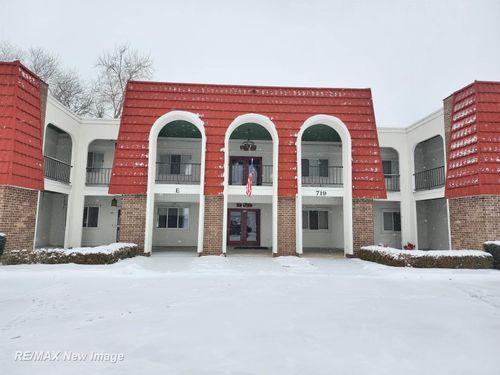 719 Kennely Rd, Saginaw, MI, 48609-6776 | Card Image