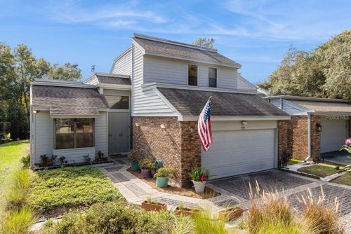 221 Pine Cone Ln, LONGWOOD, FL, 32779-4911 | Card Image