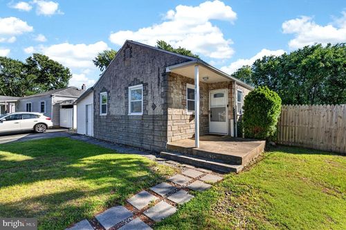 127 Hunn Rd, NEW CASTLE, DE, 19720-1807 | Card Image