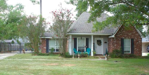 7367 Fox Run, Denham Springs, LA, 70706-1960 | Card Image