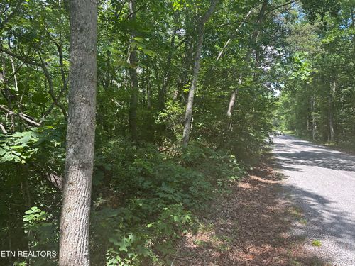 609 Saint George Drive, Crossville, TN, 38558 | Card Image