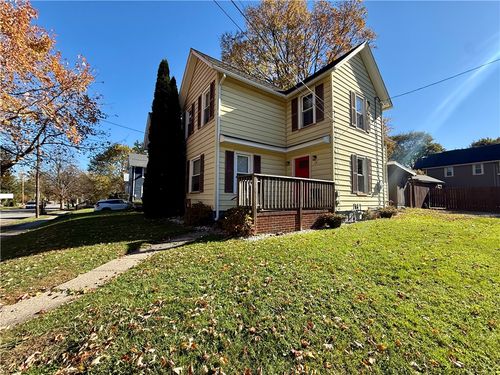 15 State St, Manchester, NY, 14504-9738 | Card Image