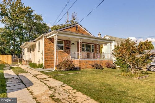 313 E Washington Ave, MAGNOLIA, NJ, 08049-1054 | Card Image